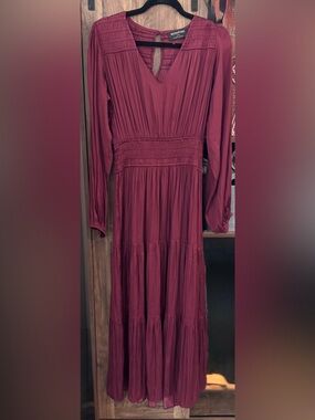 Mink pink burgundy maxi dress sz medium